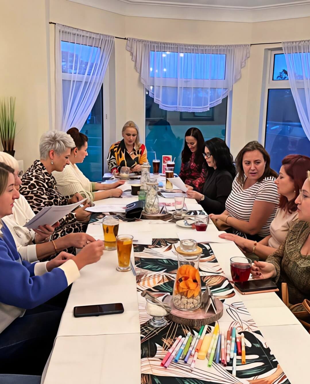 she-connects-womens-gathering-slough-group-photo-01